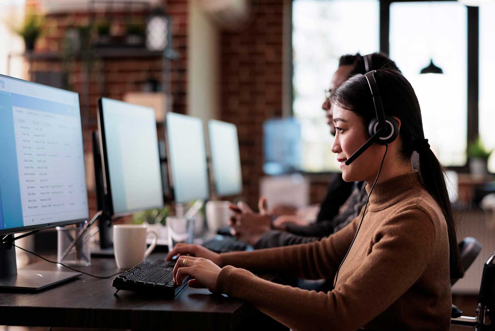 Cloud Call Center Florida: Scalable Communication Built for Modern Business 202 18 Why Florida Businesses Are Turning to Cloud Call Center Solutions