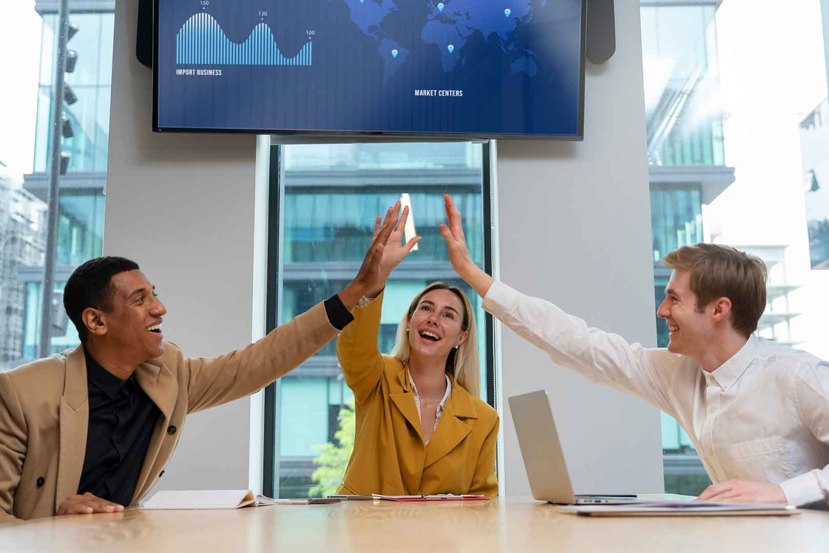 About CloudXentral 2 Over 20 Years of Innovation in Enterprise Communication